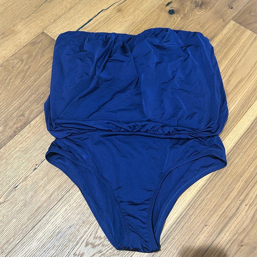 J.Crew strapless one piece swimsuit. Sz xl. Like new. Worn 1x. Navy